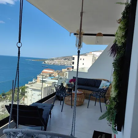 Luxury Panorama View With A Pool Appartamento